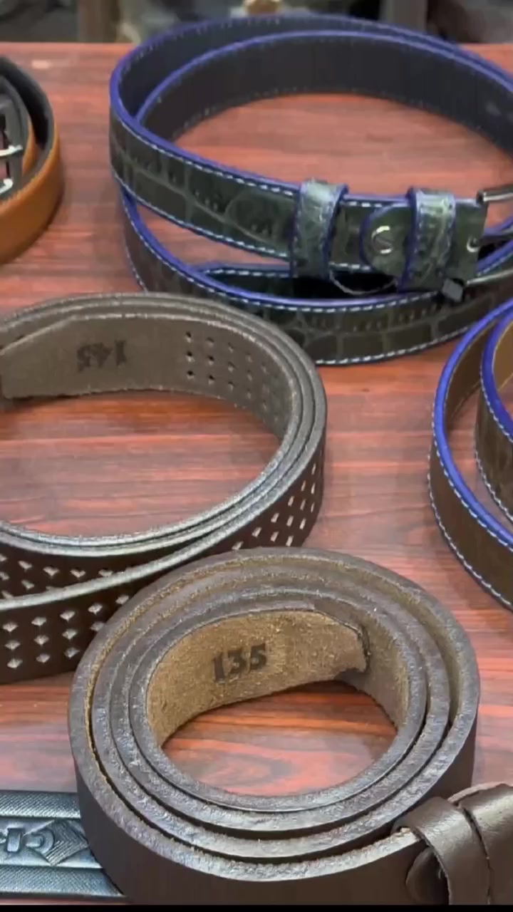 🔺مصنع الجزار للمصنوعات الجلديه 👌🏻
🔺هام لتجار ومكاتب الجمله والمحلات فى مصر والدول العربيه🔥
📌مصنع الجزار بيقدملك اكتر من 300 موديل 😉💥
📌أقوى فرشه بأقوى تشكيل موديلات الجلد الطبيعى 💥
•جميع منتجاتنا مخصصه للتصدير 👌🏻🔥
•مواصفات دباغ و تشطيب عالي للحزام

🔺مصنع الجزار بيضمنلك ثبات المستوي وجوده الشغل من أول قطعه لأخر قطعه 👌🏻🔥
🔺هتقدر تستلم شغلك بكميات و مواعيد مظبوطه 👌🏻

📌عنوان المعرض:(( 29 شارع عين شمس عماره الجزار، امام المصريه للاتصالات بجوار محطة مترو عين شمس))
📞01550576399
📞01050803324
📞01050322787
📞01029129849
🔺مصنع الجزار : مؤسسة الزكاة ، المنطقة الصناعية شارع الترول ،نزلة الدائرى،مؤسسه الزكاه

رقم التسجيل الضريبي ٣٥٨-٣٧٠-٦٣١
#الجزار_بورصه_الحزام_في_مصر
💥#والوطن_العربي💥


**إذا كنت صاحب هذا الإعلان وتريد حذفه لأي سبب، رجاءا أرسل رسالة إلى الدعم الفني**