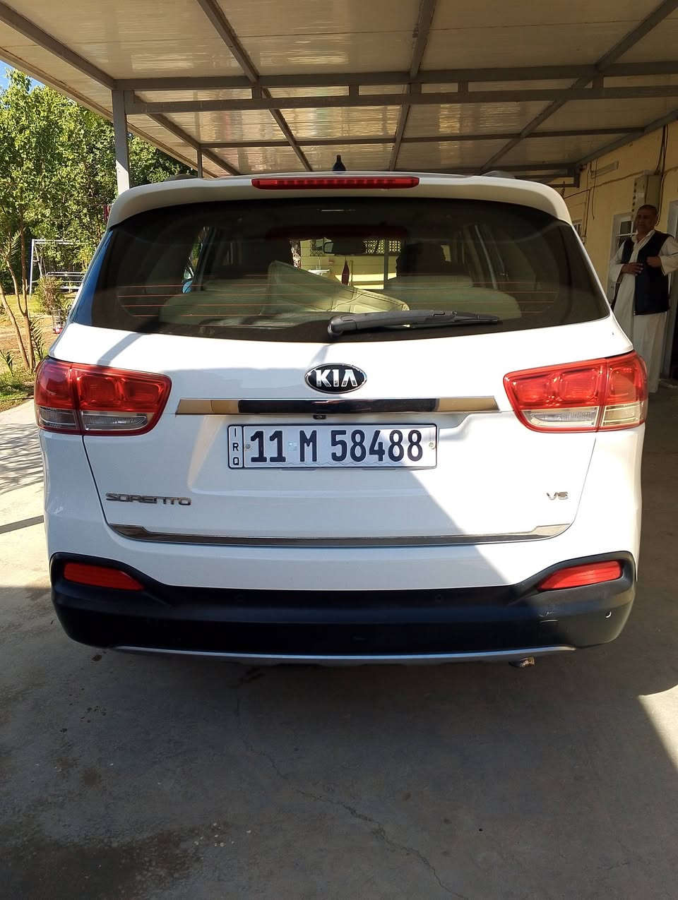 سلام عليكم سورنتو 2016 خليجي رقم بغداد بسمي 6سلندر مكفولة كفالة عامة ماشية100 الف حقيقي مكان السيارة بغداد بسماية نحية الوحدة السعر 220 او امراوس بسورنتو او بيكم رقم الهاتف /***********
