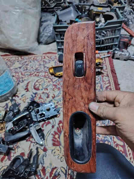 بسم الله وعله بركه الله
غراض سوناتا / ابتما / كراند 
سورنتو / وسنتافيه/ اوبرص 
تريكان / كرنفال / النتره / سيدونا 
من 2000 لحد 2005
مكان بغداد مدينه الصدر
توصيل من الشمال / لجنوب 
ه‍ـ/ ***********
ه‍ـ/ ***********
