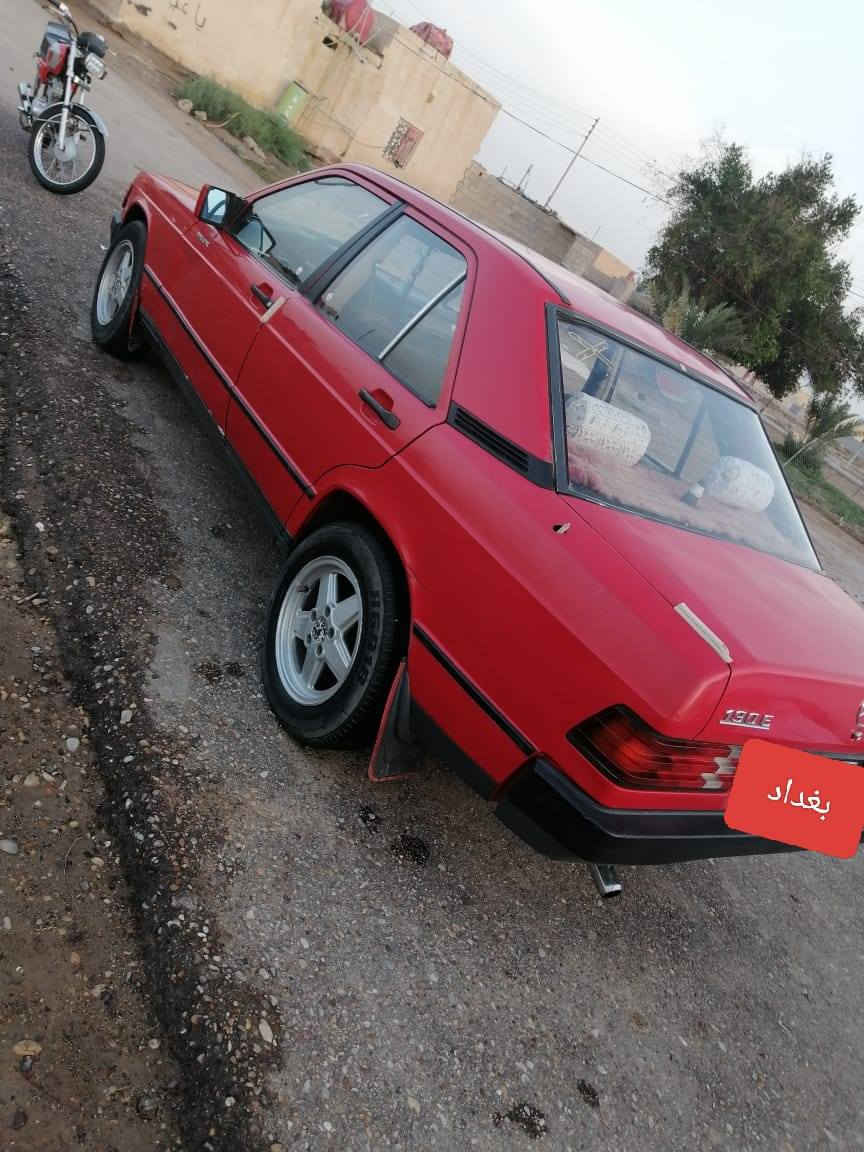 سلام عليكم للبيع مارسدس دب موديل 1990رقم بغداد مشروع وطني مصبوغة عام جماليه مكينه وكير ونجي تخم تاير جديد كرهبايات كلها شغاله حداده جديده عنوان ميسان ناحيت كميت السعر 55وبيها مجال ***********
