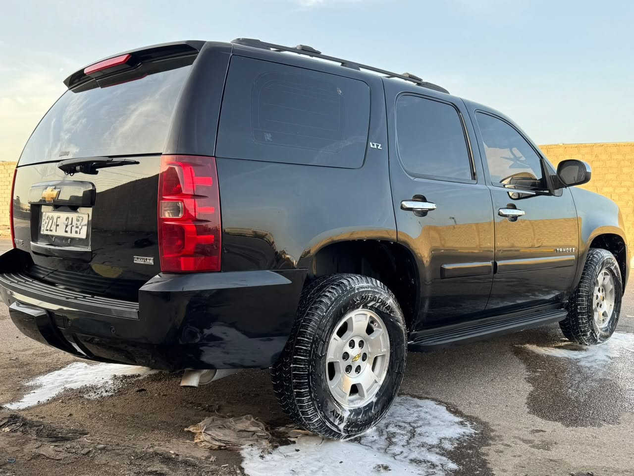 السلام عليكم  (ادوات ادوات ) دخول جديد انه المستورد سياره بلاديه للخير.      تاهو 2008 LTZ فول للخير 1/1 معروفه مواصفاته لون خارجي اسود لون داخلي اسود كفاله (كص وسرقه ونتر بول ) السياره كارتون متوم ارقام وسنويه شغل مضبوط السياره جاهزه للخير درهم مذب عليه حداده تخم تاير كير مكينه تبريد جاهزه من جميع النواحي مكان السياره بصره سعره (115 ) وبيه مجال للشراي السياره جديده رجآ رجآ لحد يكسر بيه الهاتف *********** متواجد واتساب وفيس وشريحه وشكرآ
