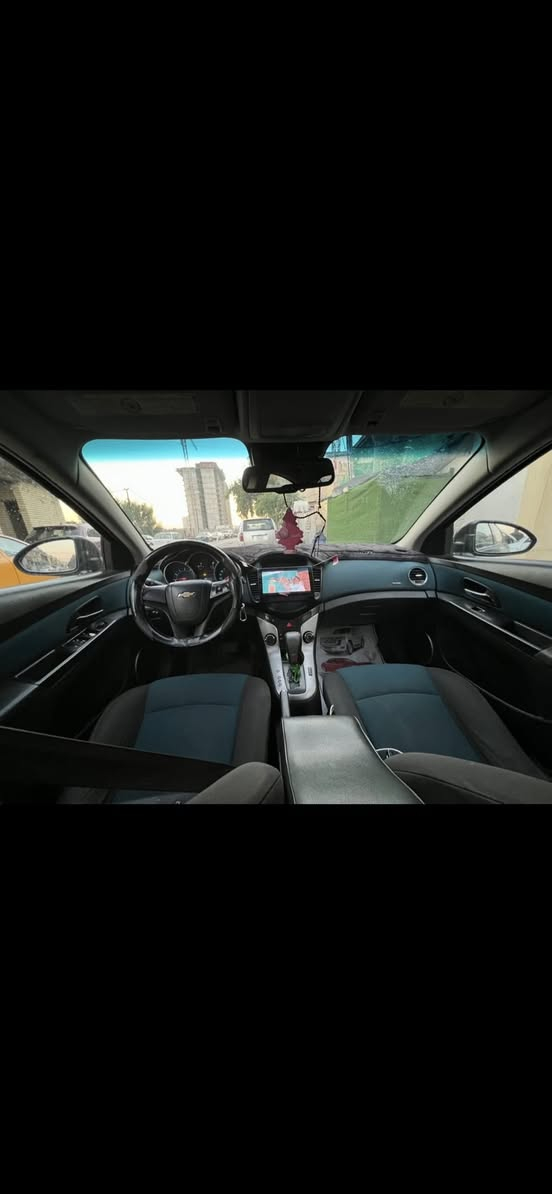 سلام عليكم 
للبيع اكروز مديل 2012 خليجي ((مكفولة من الصبغ ))
السيارة مال بيت كلش نضيفة 🧿
رقم بغداد انكليزي الجديد (بسمي )
تحكم استيرن 
مري كهربا
شاشة +كامرة 
لايت عالي ناصي سكن زنون 
صدر عام جديد 
كير +مكينة خير من الله 🧿
    (عيوب السيارة) =طخة خفيفة بالبنيد
 (على كد شبر )ومصلحة بارد +الجاملغ الايمن بيهة طخة على كد (نص شبر )هم مصلح بارد +طخة على كد( اصبع ) بالجاملغ الخلفي الايمن ارجع واكول السيارة مكفولة من الصبغ 
صديقي العزيز عل خاص ما متوفر شراي اتصل علية وتدلل مكاني بغداد الحرية 

السعر ( 78 )

***********
