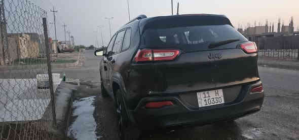 سياره شيروكي جيب
موديل ٢٠١٦ رقم بغداد
ماشيه ١٦٥ الف كيلو مو ميل 
بصمه +بصمه ابواب
شاشه جبيره سايد بريك بصمه
كشن السايق كهربائي 
تبريد ذاك اليوم شديته من الطول للطولثلج 
كير ٩ نمر 
مكينه ٢٤٠٠ بيها بخار 
جنطه كهربائيه 
حداديه اماميه صارلي شهرين منزلها جديده من الطول للطول ماعدى قاعده  
حداديه خلفيه جديده دبلات امامي خلفي 
سياره وراد امريكي  
رقم بغداد بسمي لل٢٠٢٩
***********
100السعر دايمها ادامه كاامله
