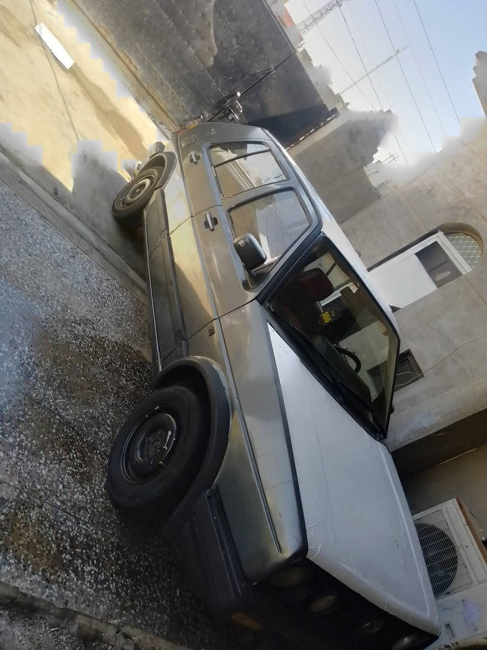 سلام عليكم كولف موديل 91 كير اتو مكينة جديدة كير جديد حدادية حلوة داخل نضيف رقم انبار تحويل ثاني يوم سيارة بدون صبغ او خياس او ضربة سعر 25 او بية مجال مكاني بغداد هاذة رقمي بي واتساب ***********
