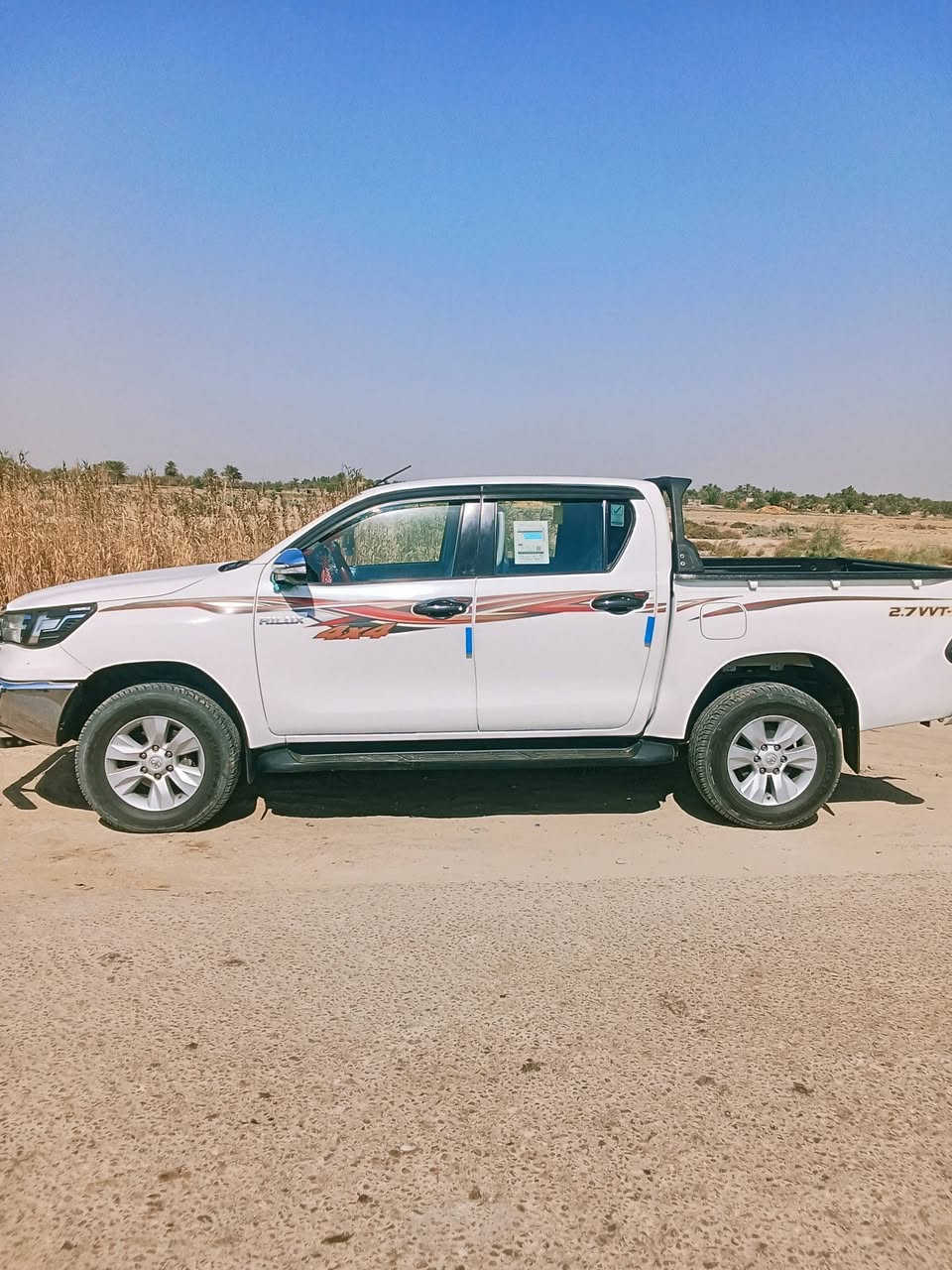 السلام عليكم هايلوكس فوريل 16بسمي رقم دولي تخم تاير صدر جديد مكينه وكير شركه ماشيه 140حقيقي بيه بارد شبر ولباقي كفاله عامه السعر 250وبيه مجال ***********(***********
