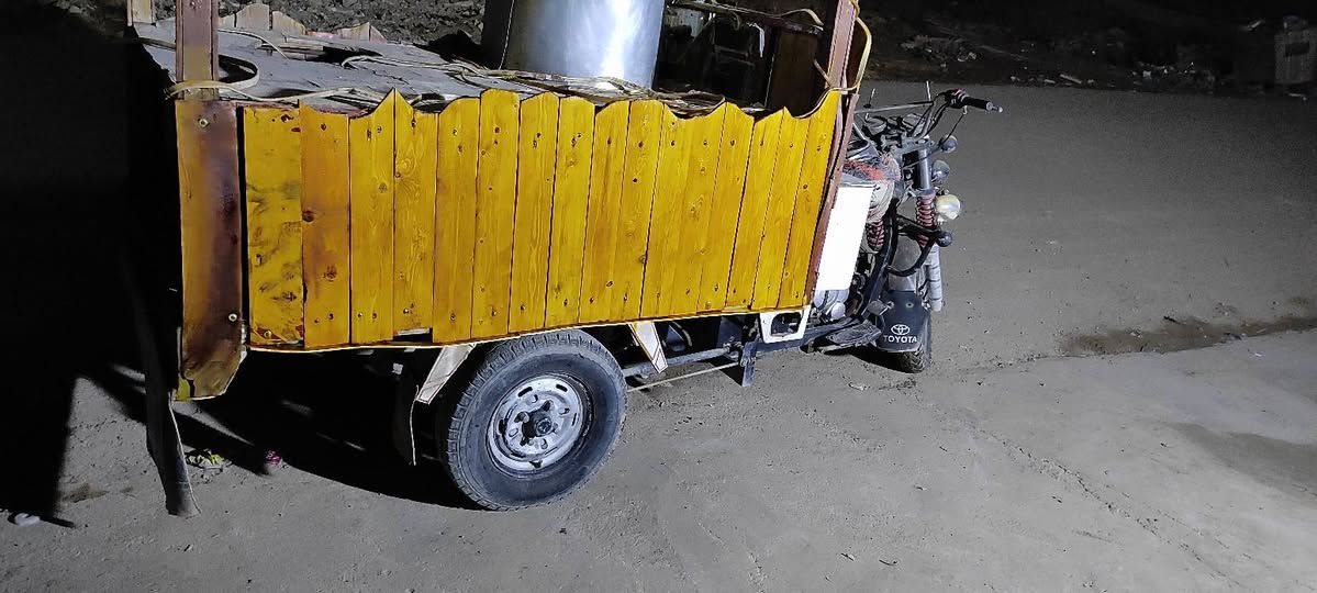 ستوتة مودبل 18. مكينة 2022 تخم تاير جديد 
مولد 10امبير جديد
نشرات كاملة كلهن شغالات
مكينة شعر بنات نضيفة وشغالة كلشي جاهز بيها بس تشغلها وتتوكل للعمل 
ستوتة تريدها للعصائر
تريدها لبلبي وباكلة
تريدها للشعربنات لكلشي جاهزة
النشر لعدم التفرغ متواجد واتساب
رقم *********** او تصال
