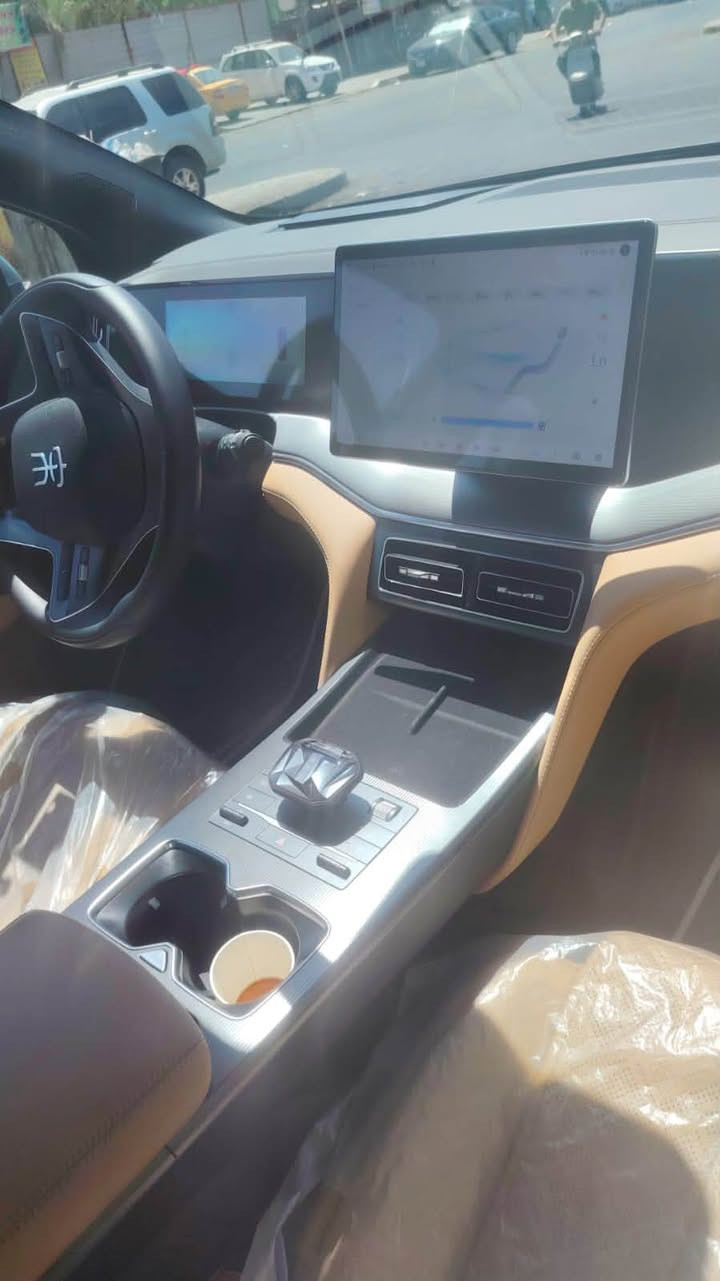 سلام عليكم
سونكL
2025ماشيه4000
كشن كهرباء
جنطه كهرباء اناره داخليه
بنورانا
كفاله عامه
مكان بغداد حي القاهره 
هـ***********
