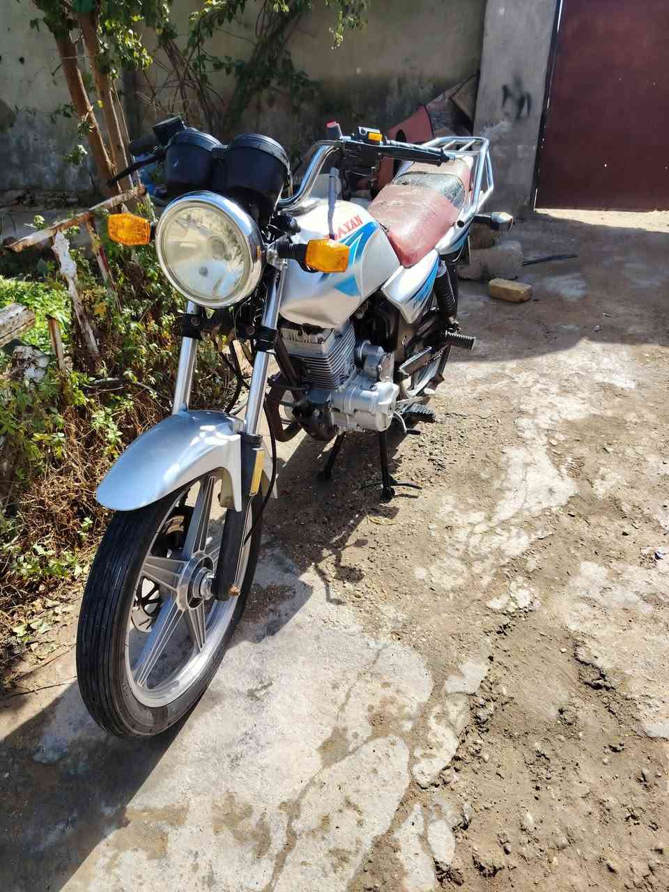 السلام عليكم دايون عظم لبيع رصاصي كامله وجاهزه محرك مامفتوح موديل 22 كامله كلك مكفوله السعر 500 وبيه مجال المكان كربلاء طوريج ام روايه رقم الهاتف ***********
