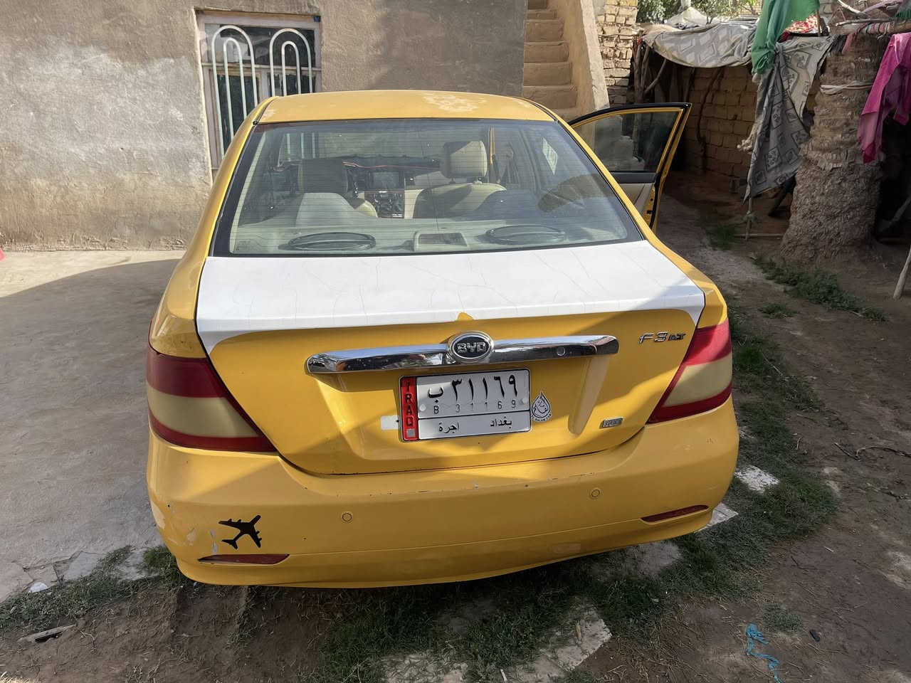 سلام عليكم byd آف 3 كير اوتو موديل 11  موصفات فتحه او شاشه تخم تخم تاير جديد عبوه فيت بم جديد مازدات جدد زنون بيها ملاحضات موجودات بلصور سنويه رقم تلفون ***********وتساب او اتصال السعر 45 اوبيها مجال
