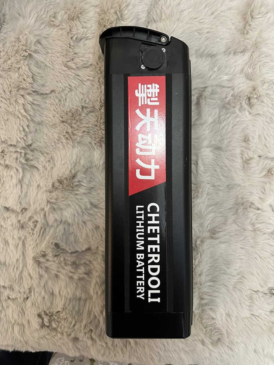 متوفر البطارية ليثيوم ٤٨فولت ٢٠امبير جديد مع كامل ملحقاتها
@highlight توصيل متوفر


**إذا كنت صاحب هذا الإعلان وتريد حذفه لأي سبب، رجاءا أرسل رسالة إلى الدعم الفني**