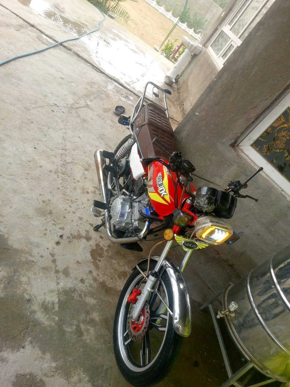 سيفان 24
دراجه بيها نقوصات بصيطه 
سعر 575بيها مجال قليل 
مكاني بعقوبه باب الدرب 
***********
