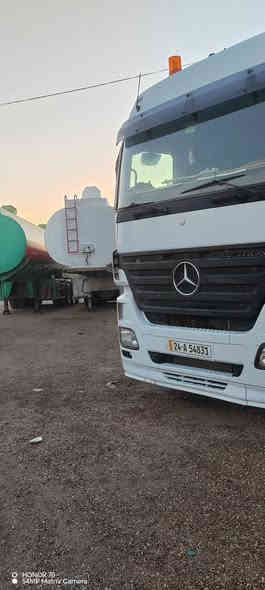 سلام عليكم
اكتروس 2006 حجم 1844 
رقم دهوك جديد راس رقم والصهريج رقم 
سنويات عظم عاج
تانكي 2013 حداده غسان
تخم تاير جاهزه للشغل تكيال جديد 
جي بي اس تصريح امني كلها كامله جاهزه 
سعر 415$
للستفسار
***********
