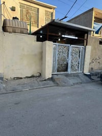 100م حي البساتين حي السلام  المدخل الثاني شارع مبلط الطابق الاول صاله ...