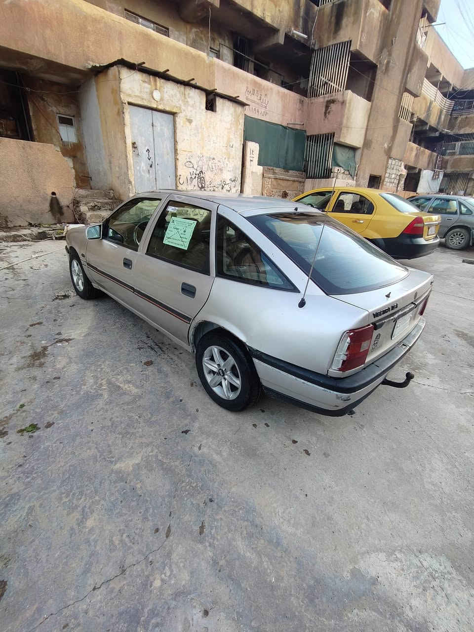 ابيع نقد بس.. فكترة موديل 1991.حجم 16المرغوب.. كير شرط مكينة شرط رقم نينوى الماني سنوية 2029.صاحبهة بل موصل شرط الوكالة والتحويل.. كاربون موجود سياره نضيفة ومال بيت تجي تجيك وتفحص وتشوف بعينك سياره نضيفة.. ضرر ما بيها.. السعر 35 وبيها مجال شي بصيط.. مكان الايمن شقق اليرموك ***********.. ***********.. ابيع نقد بس
