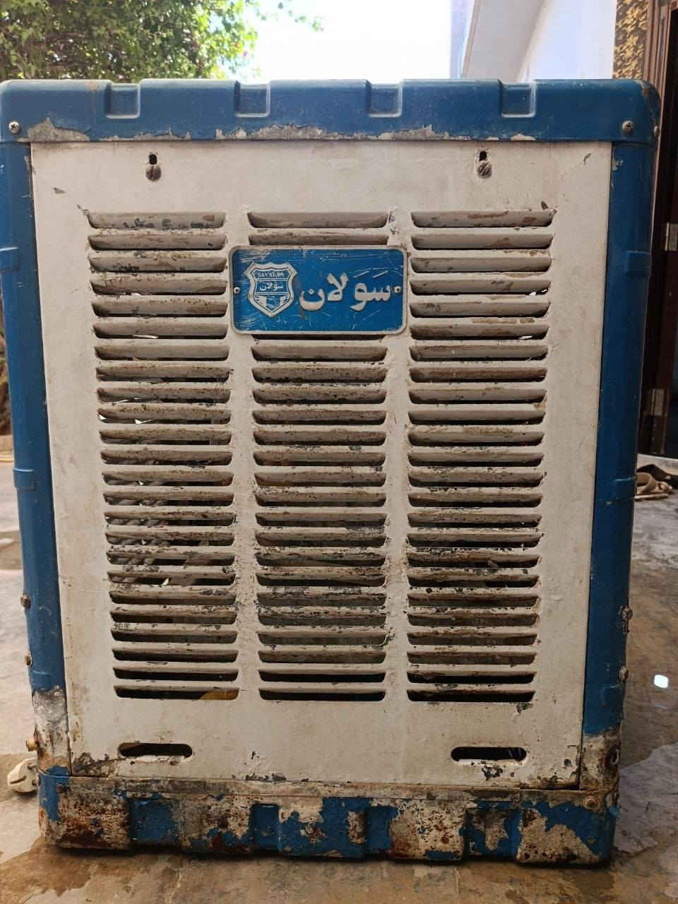 مبردة للبيع شغالة السعر 45 وبيها مجال ***********
