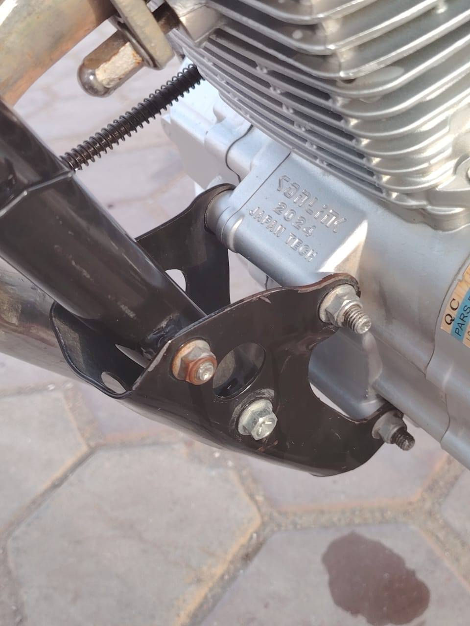 السلام عليكم دراجه سولنك موديل 24 دراجه خير من الله كهربائيات شغاله سلف وهندر نكره أوراق ماكو اكفلك من للسرقه السعر 550 وبيه مجال للشراي رقم *********** واتساب
