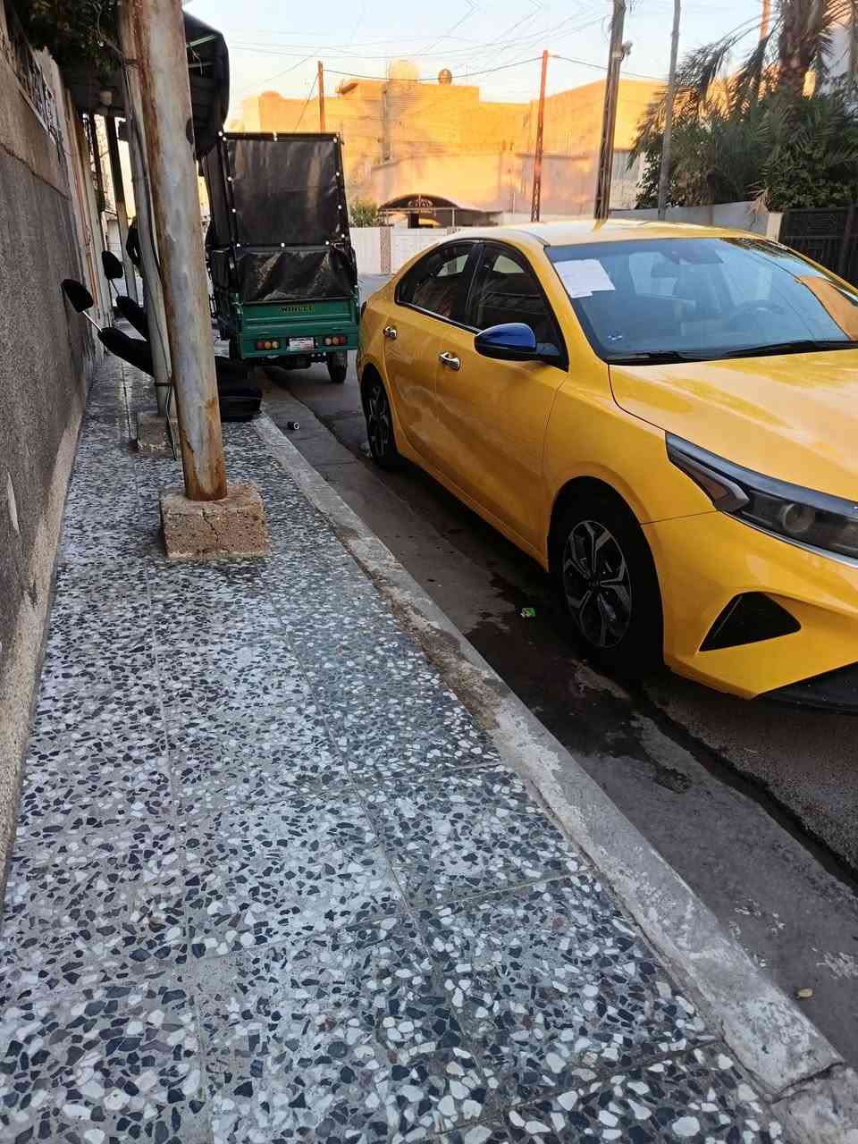 فورتي موديل ٢٢ أمريكي ضرر جاملغ الخلفي والباقي ليبل واحد سياره جديده نص فول كل نقص ماكو شاشه كامره تحكمات رادارات تخم تاير كير محرك تبريد مكفولات بسمي سعر ١٤٢ بكاني طوبجي
***********
