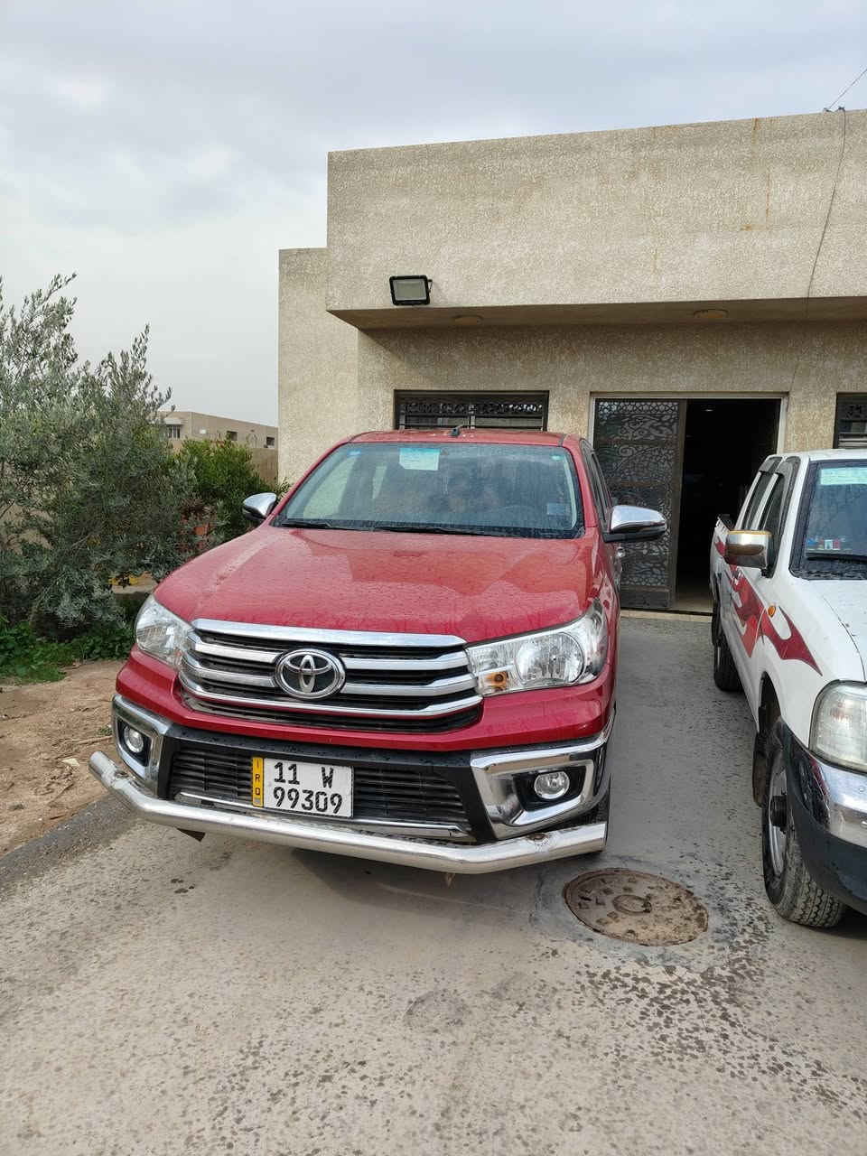 هايلوكس موديل 2022 أوتوماتيك رقم بغداد السيارة ماشيه 78 الف بيها فقط بارد خفيف بالحوض الخلفيي
السعر 285 

***********
