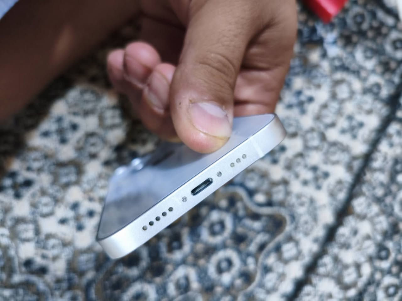 السلام عليكم ايفون 13 عادي ذاكرة 128 عربي شرق اوسط وكالة ABM التلفون بعده بلضمان كامل ملحقاته تلفون ما مفتوح ولا مصلح و بطاريته 91 حقيقيه غير مرفوعه زلغ مامزلوغ وتفحص وين ما تريد السعر 450
‏‪0780 059 7000‬‏ للتواصل
