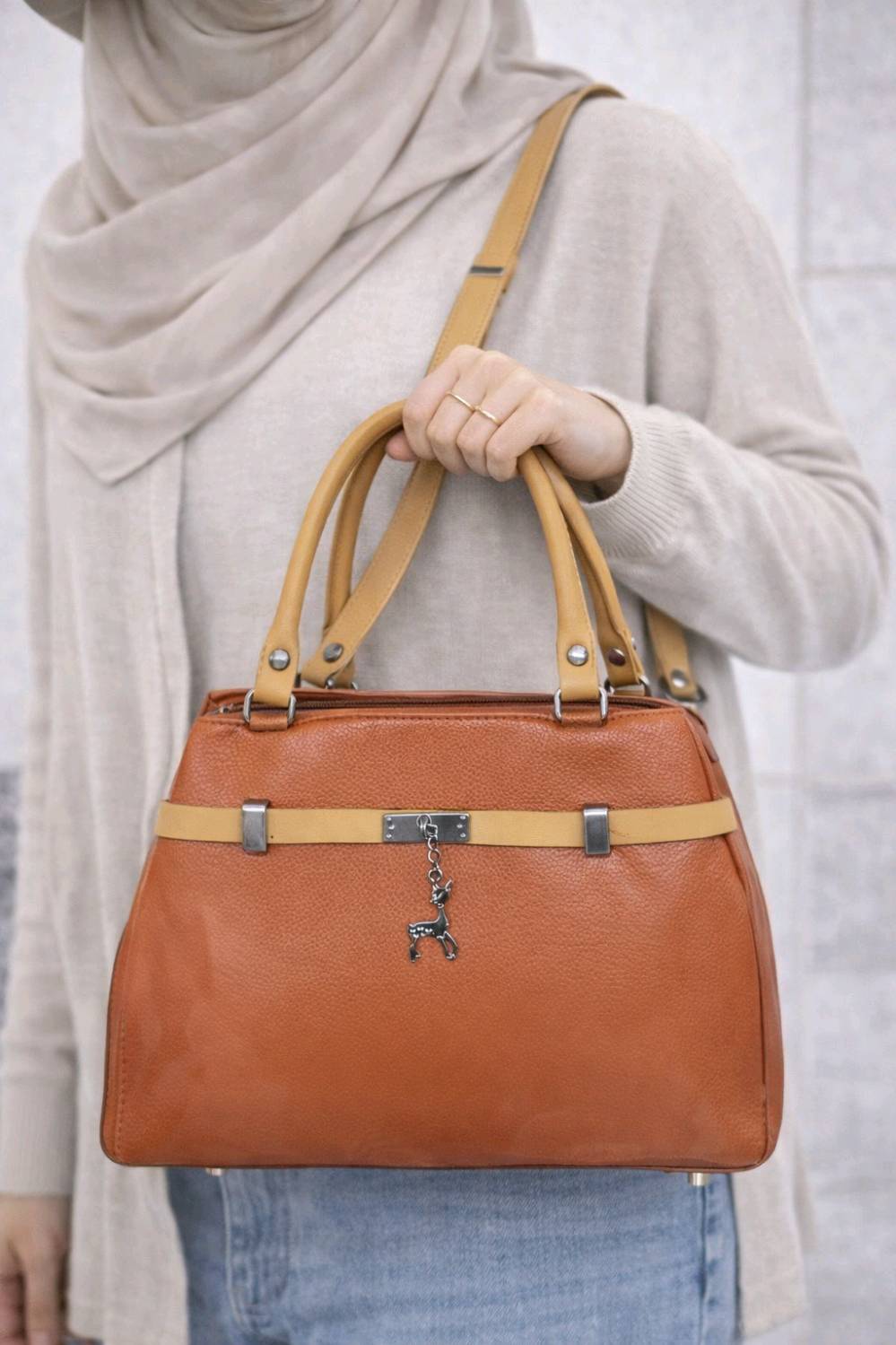 حقائب نسائيه كوالتي عالي
توصيل 3 آلاف فقط لكل المحافظات 
#حقائب #ملابس #هدايا #توصيل #حقيبه