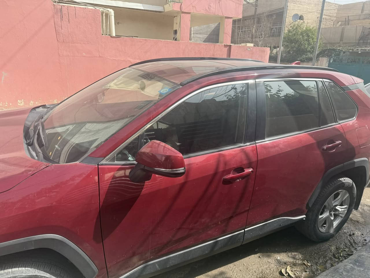 راف فور 2021 xle فول الفول حادث امامي ايرباك استيرن صبغ جاملغ فقط السيارة جاهزة ومناقصهة شي سلايد وصندوك كهرباء و3 رادارات وتدفئة ستيرن وكشنات ونظام توقف ذاتي واطفاء وتشغيل عالبريك وسعرها مناسب مستعجل بالبيع بدون مراوس السعر 195$ ***********
