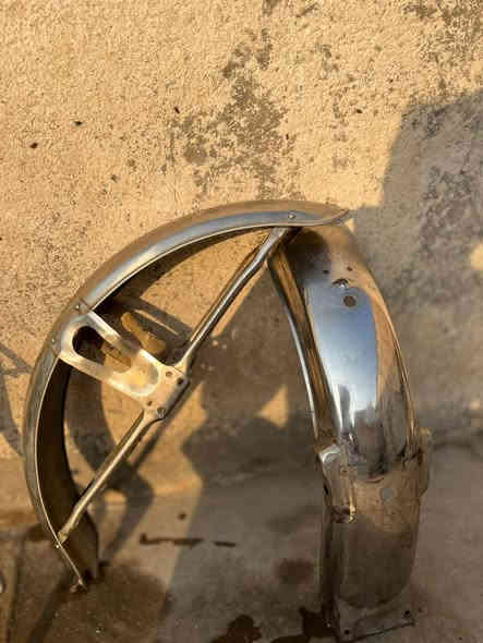 سلام عليكم غراض نامه اصلي  جدد سعرهن 100 مكان ناصريه مركز ***********
