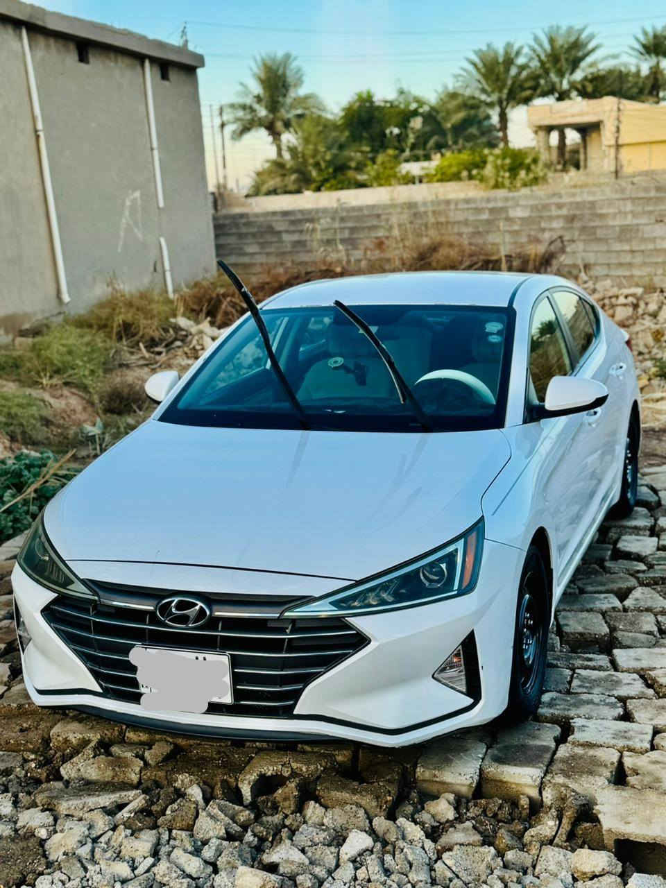 السلام عليكم النترا للبيع امريكي موديل١٩ كير اي تي محرك ٢٠٠٠  مكفول رقم اربيل انكليزي هزه وفحص جديد السعر ١٤٢ وبيهة مجال حك الجيه رقم *********** ***********
