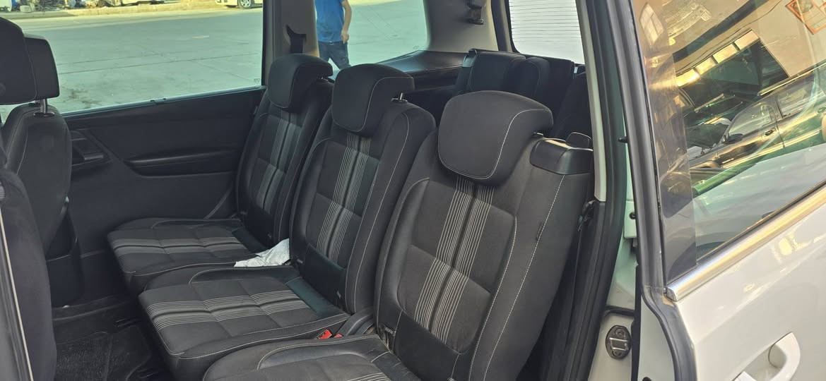 Vw sharan 2013 
بێ بۆیاخ 
مەکینە گاز 
پانۆراما 
سوکان ڤۆلیۆم 
تحديد سرعه 
ده رگا کارەبا 
حا سه تا يه 
ويل كه ب 
بلاجيكتور 
سنوق شه فت 
ئاوێنە ئیشارەت 
شاشە 
کامێرە 
حا سه ى دوا و پێش 
ئاوێنە دەخە وێ 
٣ ریز کوشن 
کوشن VIP
كوشن كاره با
كوشن هيته ر
ئاوێنە هیتەر زۆری تر بەشەری گێر مەکینە 
مەکینە دیزل ٢.٠
نرخ ١٤٠ $
بۆ پەیوەندی 
*********** السليمانية, العراق
