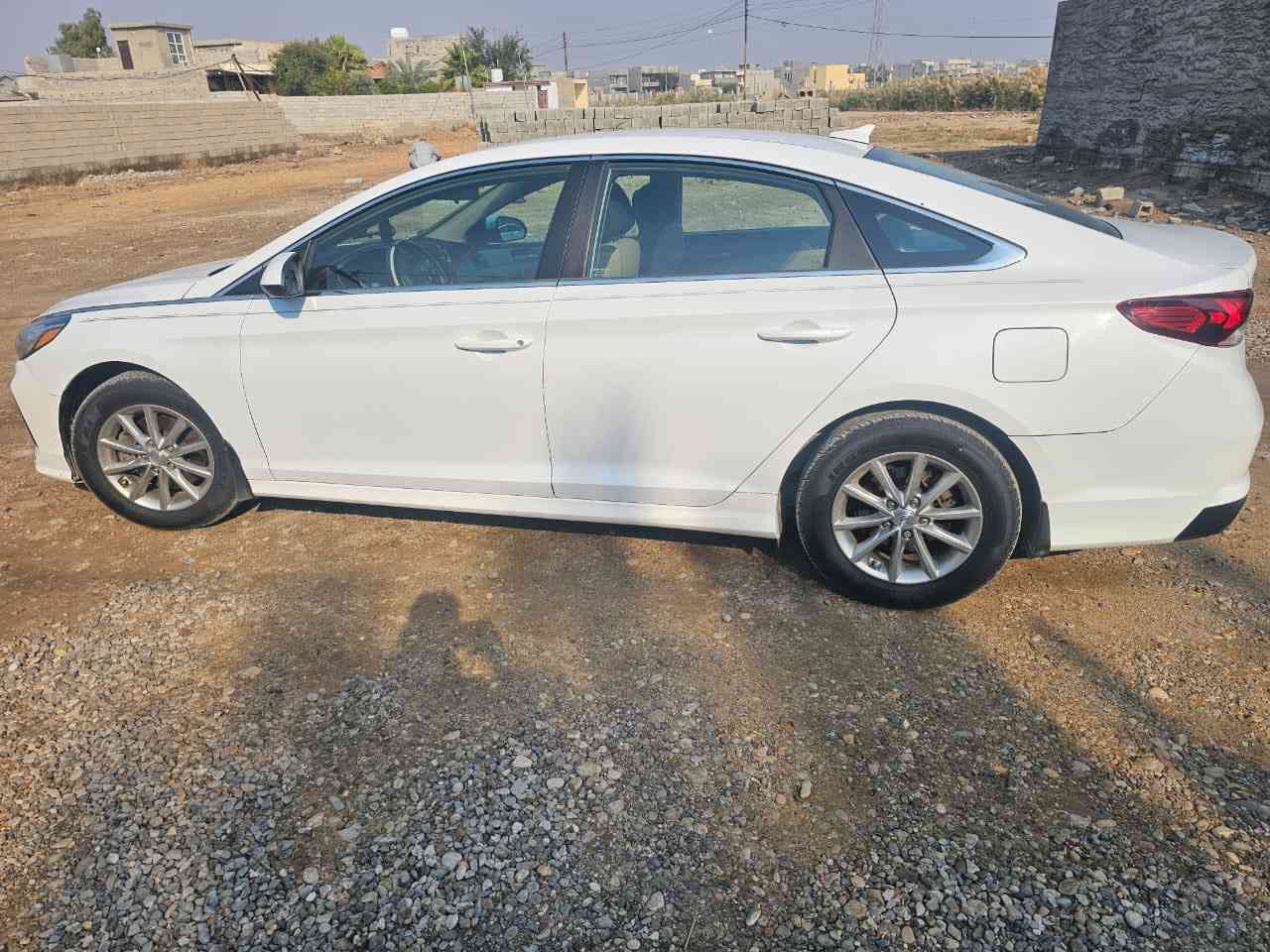 سيارة سوناتا موديل 2019 وارد امريكي لون ابيض محرك 2400 
 رقم اربيل.
حادثها صور موجودات بمنشور
موصفات es
 مكانها ديالى

***********
