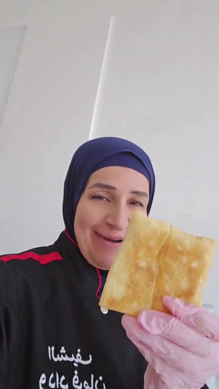 غير أحبكم هوايه وأخاف على صحتكم اهتموا بيها لأن الصحة والعافية غالية اذا تروح بعد ما ترجع ربي يحفظكم من كل شر يارب العالمين أخصائية التغذية العلاجية والغذاء الصحي الشيف وداد فرمان للتواصل والطلب عل الواتساب *********** بغداد الكرادة العرصات مطعم اسلوب حياة صحية

