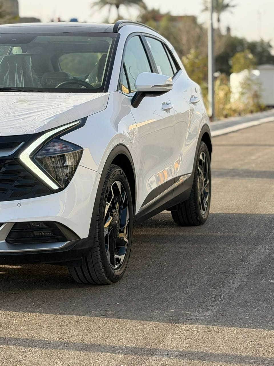 اسلام عليكم كياء اسبورتج مديل 25 خليجي ام الضمان ماشي 4000 بعده زيرو مكفوله كفاله عامه فول موصفات واحد عله واحد عده الكشنات مو جلد 
سعره 245 وبيه مجال حك الجيه فقط وماكو هيج اسعار وبل عافيه عل ياخذه مكان السياره بغداد
***********
