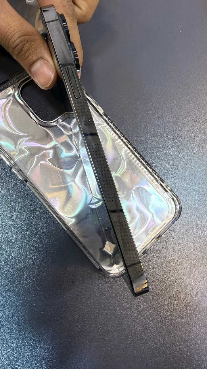 السلام عليكم
ايفون 13 برو ماكس للبيع 
بطاريه 🔋 84
شرق اوسط ذاكره 512 
الجهاز ممفتوح ولا داخل صيانه السعر 800 مكان الخالديه 
***********
