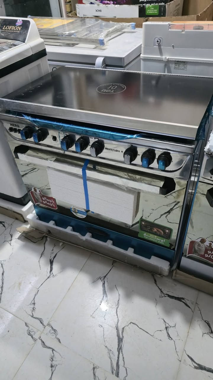 السلام عليكم وصول وجبه جديده من الطباخ المصري 
طباخ 5 مشاعل نوع يونيو  ذات مواصفات عاليه اعيون نحاس أصلي نظام بوري يحتوي علي كلوب وجراحة وشواية ومروحة القياس 60×90 السعر 450 الف التوصيل مجاني داخل الكوت لحجز والاستفسار الاتصال على الرقم التالي ***********
