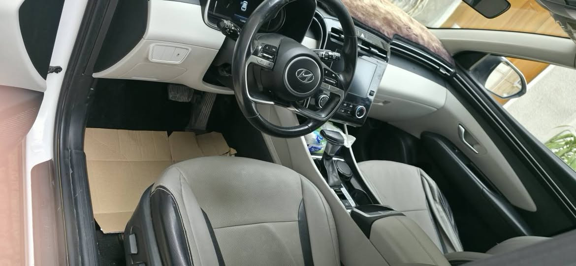 للبيع او مراوس سيارة عاليه موديل 2025 او 2026 
Hyundai Tucson
خليجي 
الموديل : 2022 و المحرك : 2000L والارقام : بغداد باسمي 
الموصفات : بصمه -بصمه ابواب - شاشه كبيره - تشغيل عن بعد - شحن واير ليس - سايد بريك بصمه - اوتو هولد -مود درايف - بردات خلفيه -حساسات اماميه خلفيه -لايت زنون عدسات-كشنات كهرباء - 
 
للاستفسار: *********** 
مكاني ديالى بعقوبة المركز
