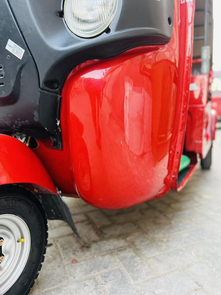 سلام عليكم تكتك للبيع 18مصبوغه جماليه بدون معجون علحديد جاهزه رقم نكليزي تحويل تكتك بسمي مكان بغداد مدينت الصدر عارضهة 6وربع اوبيهة مجال ***********
