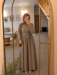 فساتين • اسود • مقفل