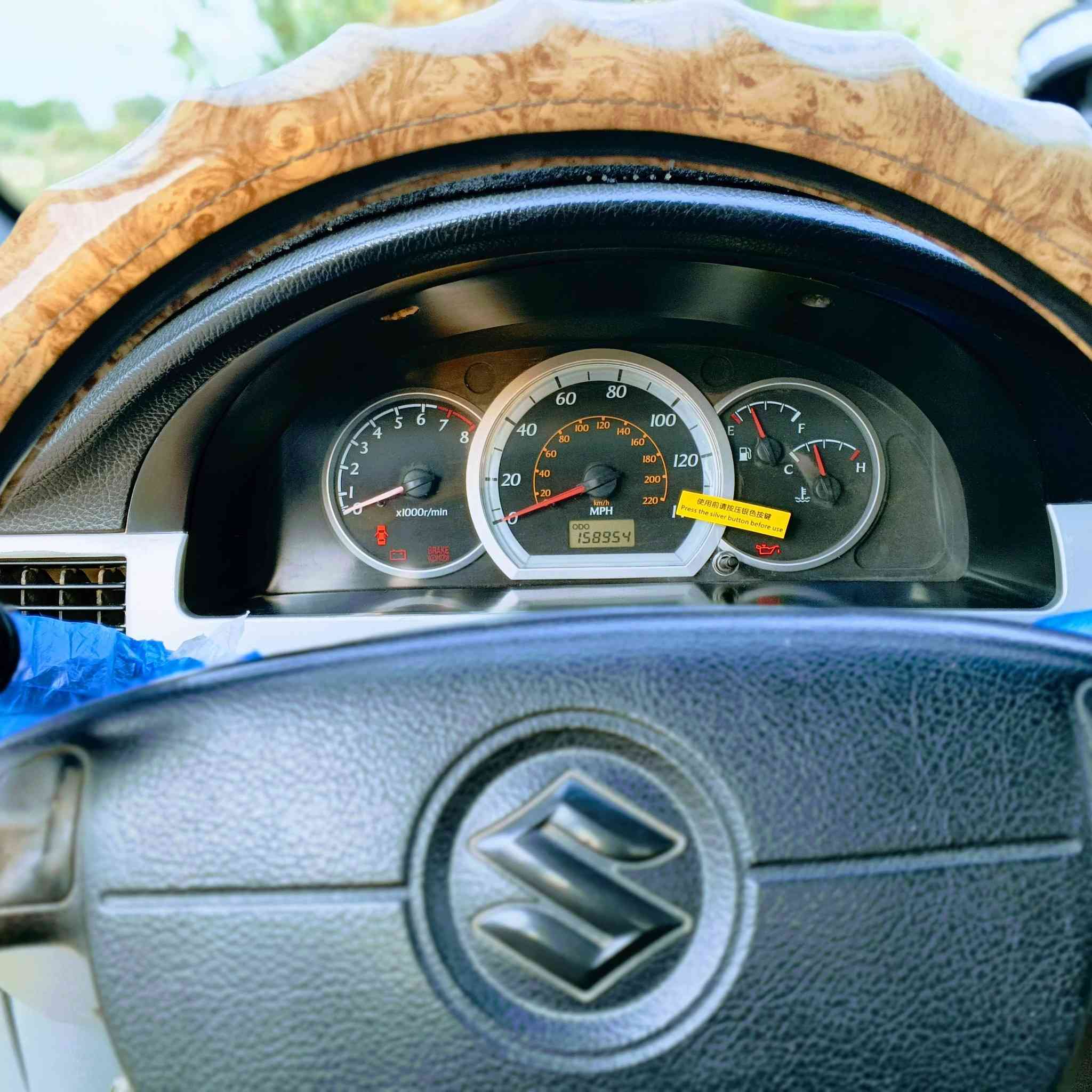 سلام عليكم سياره نوع فورنزه موديل 6بسمي ثاني يوم مداور امريكي مكينه حاويه صار 6 اشهر من شاده تبريد ثلج تخم تاير جديد حداديه تحكم مرئي كشنات ثنين كهرباء سنتر شغال ماناقصه اي شي جديده سماعات دمام لايت ثلجي كير عادي ترايك البصره ضربته چاملغ على البارد والبنيد مرشوش فقط مكان بابل الحله السعر 63 وبيه مجال الشراي وبخدمتكم الاتصال على الرقم ‏‪***********‬‏ والخاص مفتوح
