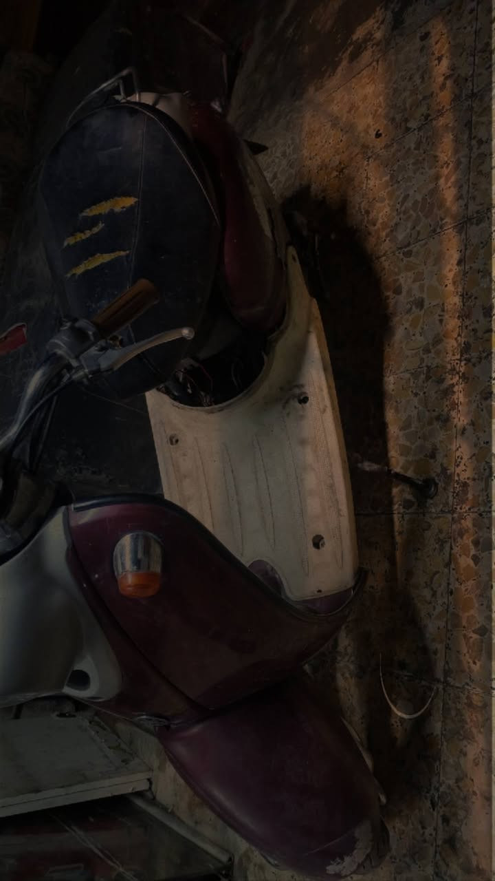 سلام عليكم دراجه كلاسك عبد الحليم  للبيع دراجه شغاله كلشي مابيها هندر نكره عوزها باتري ويشتغل سلف كهربائيات شغاله السعر225 وبيها مجال اتصل ودلل
***********
