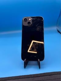 آيفون 13 ١٢٨ • بطارية ٨٤٪ • تمزق بالظهر