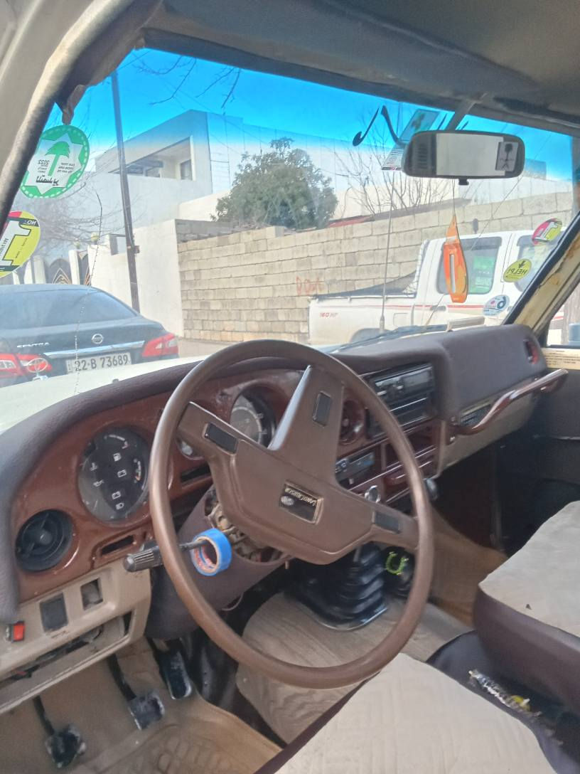 29گەلا و یەک تۆز مەجال......
لانکروزر مەکینە 2f
ئاڕم پلاسیک سلێمانی
هەمووگیانی بەشەرت
تەبرید سارودو گەرم
دەبل عکسل سوک و قورس
چوارچرای سقف تەخت
تایەی جەبەلی 
ماشاڵڵە نازدارە 
*********** السليمانية, العراق
