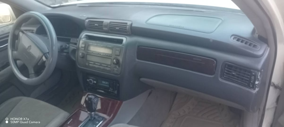 سيارة ملكه ادوات للبيع سيارة محرك فيفتي 
مكينه وگير مكفول شرط يبحث الگاع اصعد وفحص
ماتلكه هيج سعر بس ما خذ سيارة وحتاجيت لبيعها 
سعر 24 ورقه لا تخابر ولاتجي وتگلي طيح 
تعالي شوف تقتنع اخذها تنزيل من السعر لا 
المكان قضاء النصر 
رقم الهاتف ***********
نضيف ورخيص توكلنا على الله
