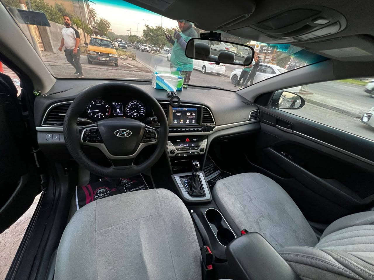 مكينه 2000 دوش
سياره جاهزه من كلشي كير ومكينه وتبريد 
رقم بغداد
  بصمه تشغيل وبصمه باب
فتحه 
اشاير بلمري 
تحكم ستيرن جهتين 
مانع انزلاق 
كاميرا 
وحساسات
دوشمه كشنات وارضيه 
مكان حي الخضراء شارع البصره
***********
$115
