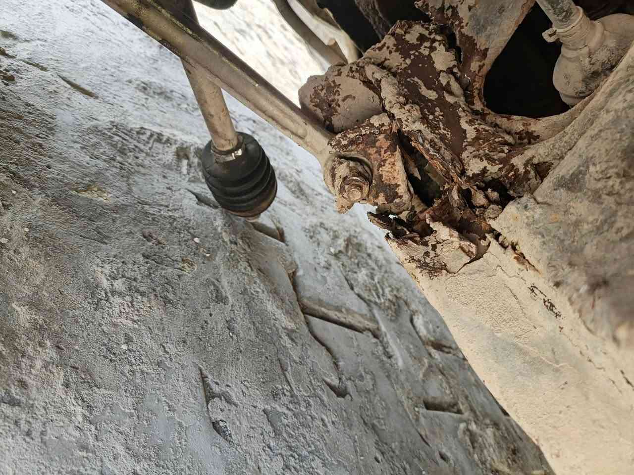 سايبه للبيع مديل11 سياره جاهزه ماعده البراكيت جهت السايق خايس موضح بصور واكفه السياره من وراه سياره جاهزه كير مكينه ترايك وين متريد

سعرها 10 ورقات مكانها السماوه المركز ***********
