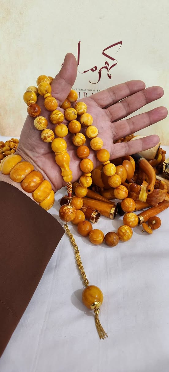 كلمات من ذهب
من السيد محمد جعفر الصدر 
            سفير العراق بقطر 
  {معرض كتارا الدولي للكهرمان}
الشجرية الجميلة ١١٠ اغرام بالذهب
          الاستفسار العراق 
٧٧١٧٦٠٠٧٧١ ٩٦٤+ ***********
