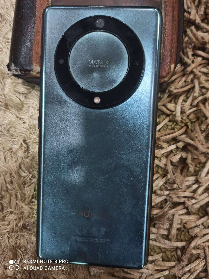 هنر إكس 9 a
ذاكره ٢٥٦
معالج 8+5
مابي شي نضيف فقط ازار الي تعلي وتنصي واكعه بس يشتغلون شرط والازرار موجوده
سعر 125
***********
