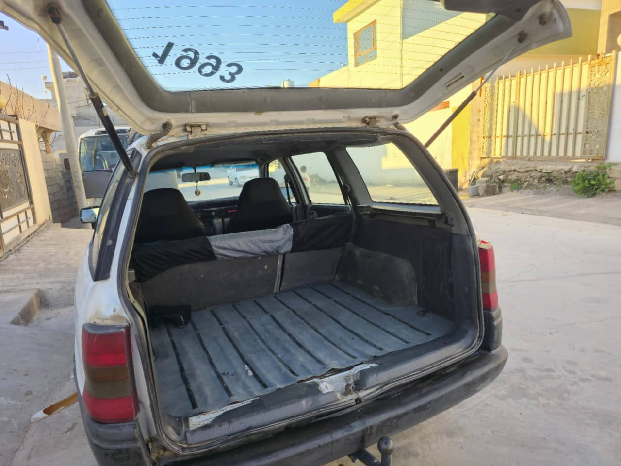 استرا استیشن
مودیل 93  سبوغ بیلادی  محرک کیر  بل شرط   سنوی جدید لحد  2029  بی کوبن بنزین   مکان کرکوک  
سعر 44بی مجال


**إذا كنت صاحب هذا الإعلان وتريد حذفه لأي سبب، رجاءا أرسل رسالة إلى الدعم الفني**