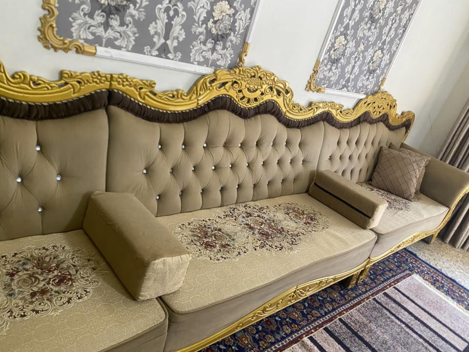 السلام عليكم
تخم قنفات درجة اولى اسفنج طبي مميز 

12 مقعد مع 2 طبلات وسطية 

السعر 700 الف والله مكلفني اكثر من مليون و٢٥٠

المكان بغداد / الدورة

***********
