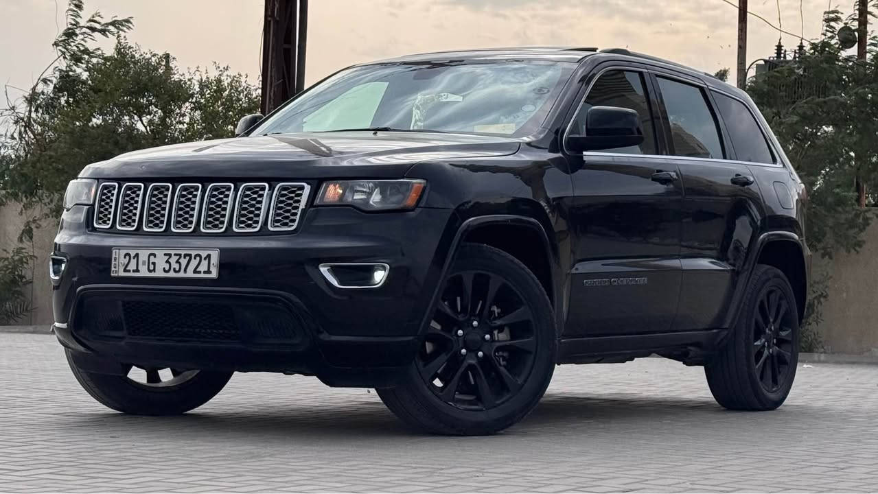 جيب كراند شيروكي لمتد .

الموديل :2021 . (امريكي). 

المحرك : V6.  3.6L .

الحادث طخه بداية البنيد بدون دواخل 

يعني قطعه صبغ والباقي كفاله

صور الحادث بلمنشور

 

المواصفات :

* دفع رباعي 4x4 . . 

* فرش المقاعد الجلد مع كنتاره

* دشبول مغلف بالجلد  . 

* صفي المقاعد الأمامية كهربائية .. 

* صفي المقاعد الأمامية مع تبريد وتدفئة . 

* صف المقاعد الخلفية مع تدفئة . 

* نقطة عمياء .

* ويل قياس 20 انج .

* مقود السائق من الخشب والجلد  .

* مقود السائق كهربائي . 

* تدفئة ستيرن . 

* سقف سلايت .

* شاشه كبيرة مع نفكيشن GPS . 

* نظام خاص للطرق الوعرة . 

* مصابيح امامية هيلوجين. 

 . 

* كشافات ضباب بروجكتر زنون . 

* تشغيل عن بعد .

* صندوق كهربائي .

* حساسات خلفية .

* كاميرا خلفية .

* مرايا متحسسه للضوء العالي . 

* مرايا جانبية قابلة للطي . 

* بلوتوث تلفون . 

* محدد سرعة . 

* نظام تشغيل واطفاء اوتماتيكي للمحرك للتوفير من صرف الوقود 

. ( Auto Start System ) .

* نظام بريك اوتماتيكي ( Auto Break System )

مكاني بغداد حي الجهاد شرط تحويل

***********

السعر 255 وبيها مجال بغداد, العراق
