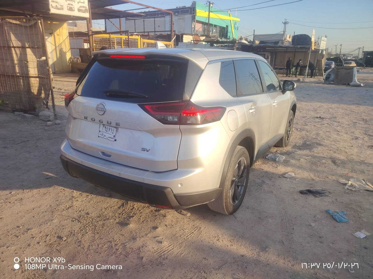 نيسان روج  موديل2024   SV  الشكل الجديد وارد امريكي بدون رقم حادثه جاملغ وباب نفسهن مصلحات ومصبوغات نفسهن 
حجر البيئه بلادي  
مواصفات    

بصمة تشغيل 
ابواب بصمة
تبريد قطعتين
رادار امامي خلفي جانبي 
تحديد مسار قيادة آليه
1500 تيربو محرك
مانع تصادم خلفي امامي
نقاط عمياء 
تبريد قطعتين 
شاشة ايباد تدعم كار بلي 
صندوق كهرباء
حساس اطارات 
ليد امامي نهاري
كشن السائق كهرباء
 
فول تحكمات استيرن جهتين
تبريد بيانو شاشة منفصل
سايد بريك بصمة 
اوتو هولد 

حساسات خلفية 
أنضمة قيادة 
وباقي المواصفات معروفة  للسيارة
سعرهها 153 بيهه مجال
رقمي ***********
