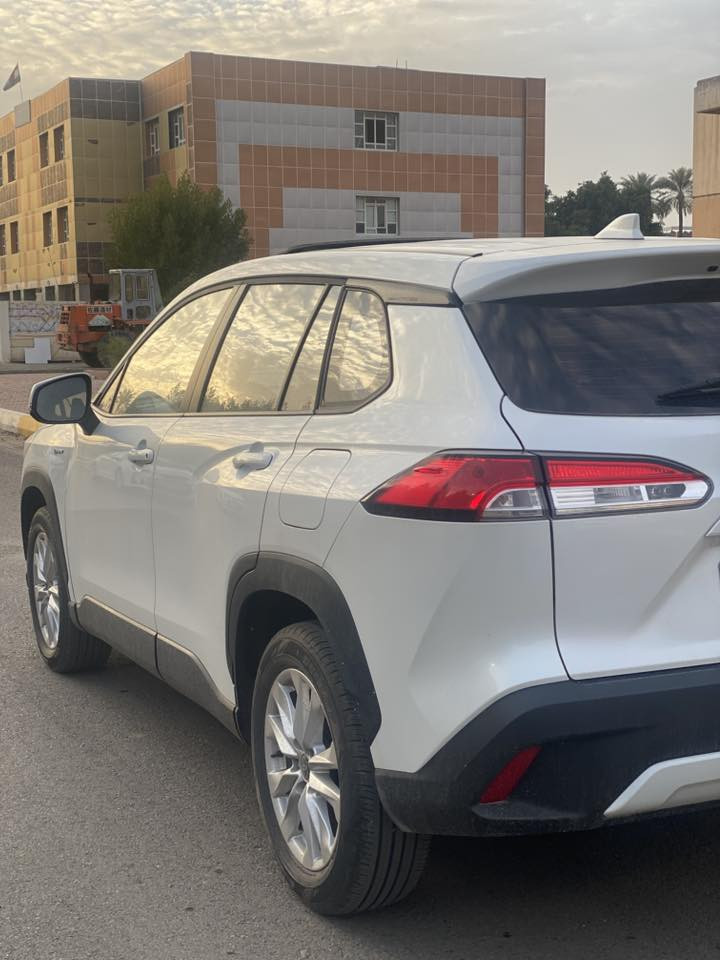 كورلا كروس موديل 2024 جديدة بدون صبغ او بارد او تبديل او فتح  ***********
